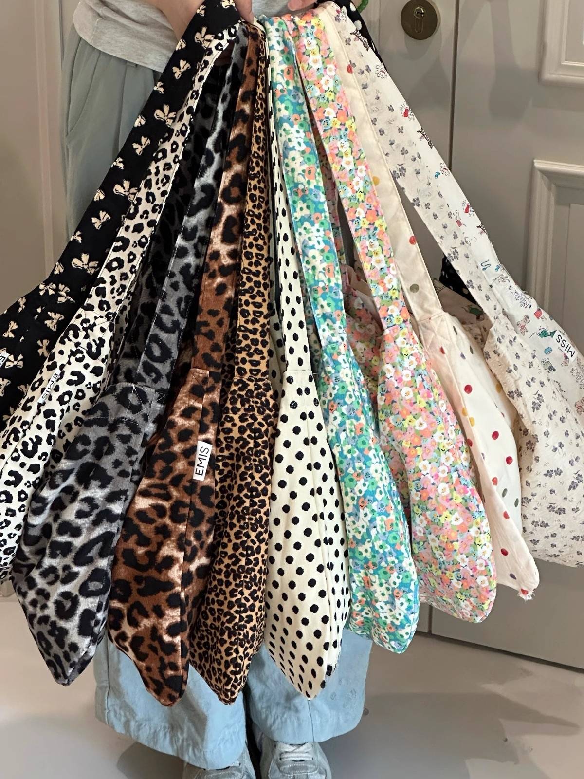 Bolsa de Ombro – Estilo e Versatilidade no Dia a Dia