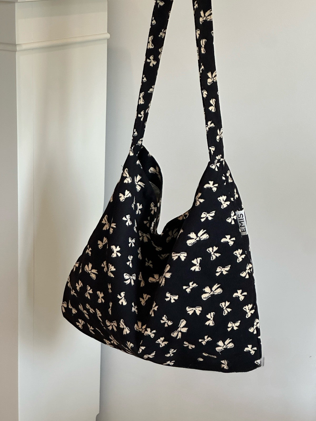 Bolsa de Ombro – Estilo e Versatilidade no Dia a Dia