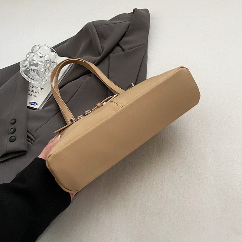 Bolsa Pequena de Ombro – Charme Retrô que Encanta