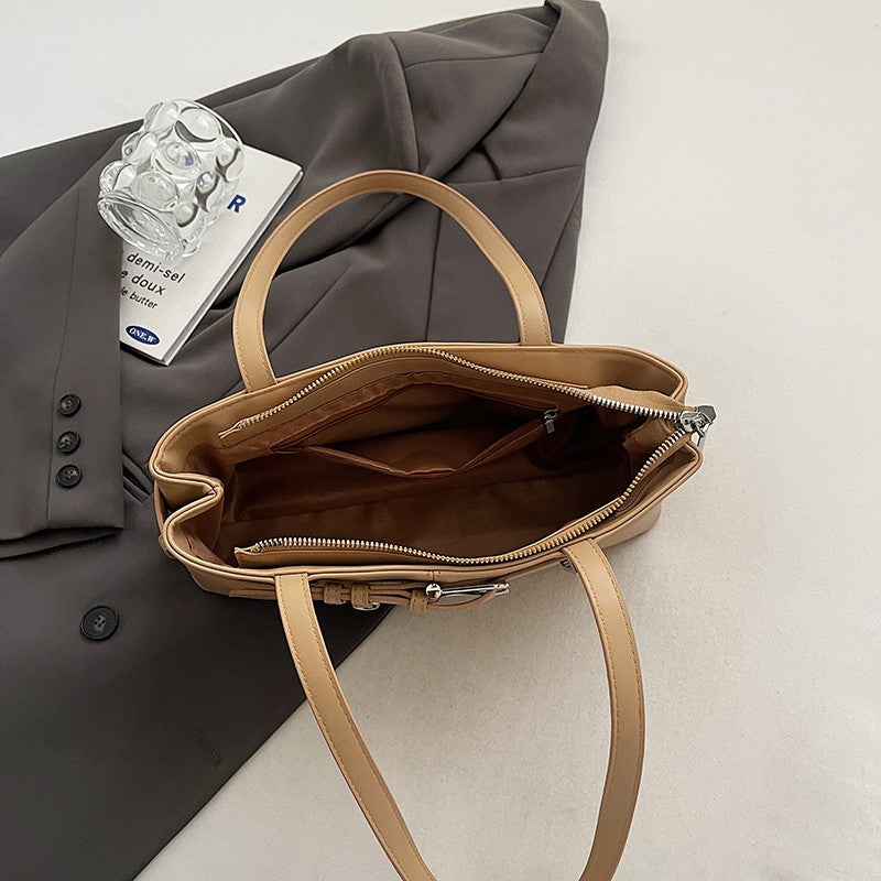 Bolsa Pequena de Ombro – Charme Retrô que Encanta